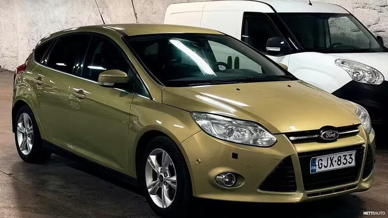 Käytetty Ford Focus Titanium 150 HP (110 kW) 2011 Viistoperä