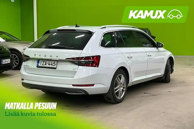 Käytetty Skoda Superb LAURIN & KLEMENT 156 HP (114 kW) 2021 Valkoinen Farmari