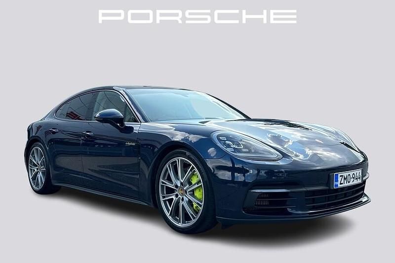 Käytetty 2018 Porsche Panamera 4 Sedan | 52 900 € (Hieman kallis) - Kuva 1/4