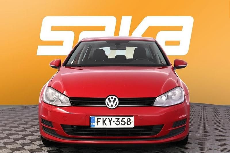 Käytetty VW Golf VII Comfortline 105 HP (77 kW) 2013 Viistoperä
