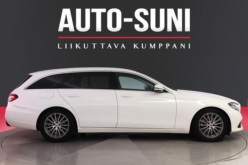 Käytetty Mercedes E200 Business 160 HP (117 kW) 2019 Valkoinen Farmari