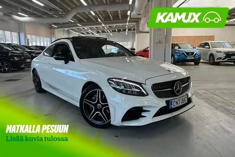 Valkoinen Käytetty 2019 Mercedes C200 AMG Coupe - kaksiovinen | 29 990 € (Kallis) - Kuva 1/4
