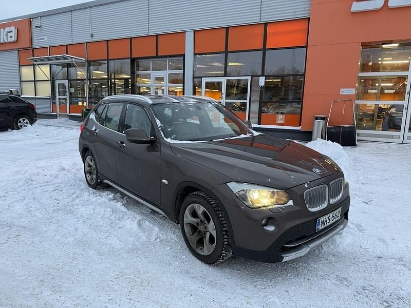 Käytetty 2010 BMW X1 Katumaasturi | 8 490 € - Kuva 1/4