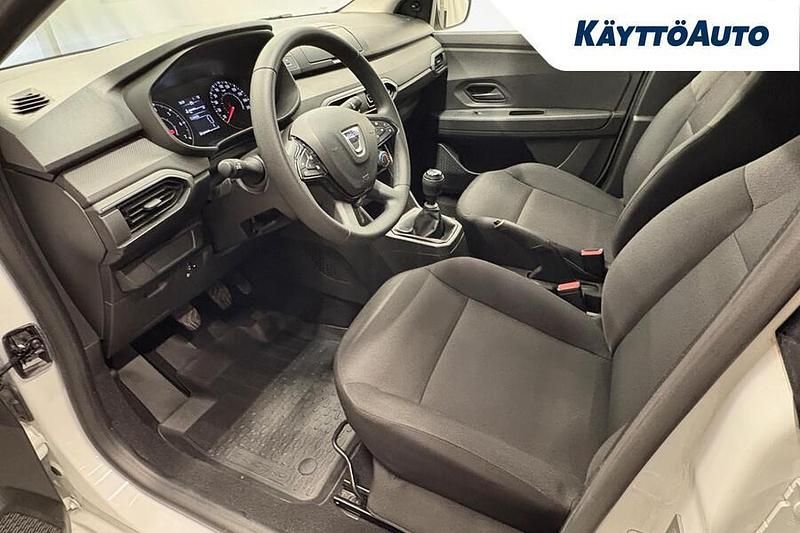 Käytetty Dacia Sandero Essentiel 91 HP (66 kW) 2022 Glacier white Viistoperä