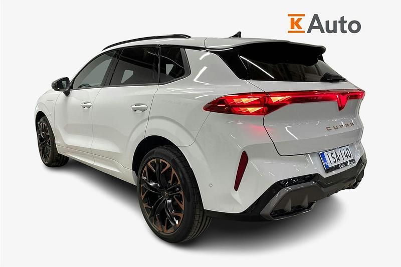 Uusi Cupra Terramar VZ 268 HP (197 kW) 2025 Met. valkoinen Katumaasturi