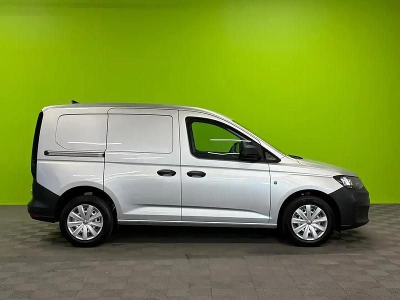 Käytetty VW Caddy 75 HP (55 kW) 2021 Hopea / harmaa Tila-auto