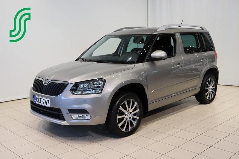 Käytetty Skoda Yeti 110 HP (80 kW) 2016 Ruskea Katumaasturi