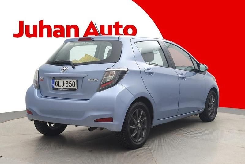 Käytetty Toyota Yaris Active 99 HP (72 kW) 2014 Sininen Viistoperä