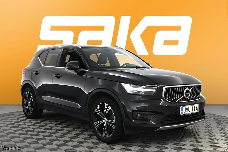 Käytetty 2021 Volvo XC40 Business Edition Katumaasturi | 29 890 € (Hyvä tarjous) - Kuva 1/3