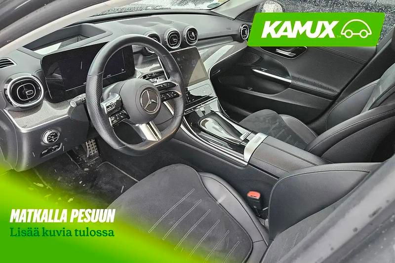 Käytetty Mercedes C220 AMG line 200 HP (147 kW) 2022 Hopea / harmaa Farmari