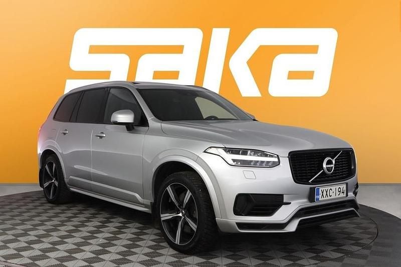 Käytetty Volvo XC90 R-Design 407 HP (299 kW) 2019 Katumaasturi