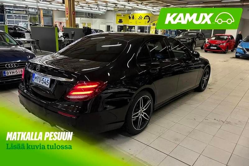 Käytetty Mercedes E350 Business 211 HP (155 kW) 2018 Musta Sedan