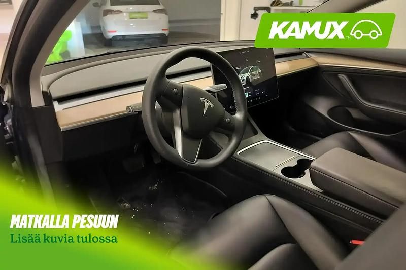 Käytetty Tesla Model 3 RWD 208 kW (283 HP) 2023 Sininen Sedan