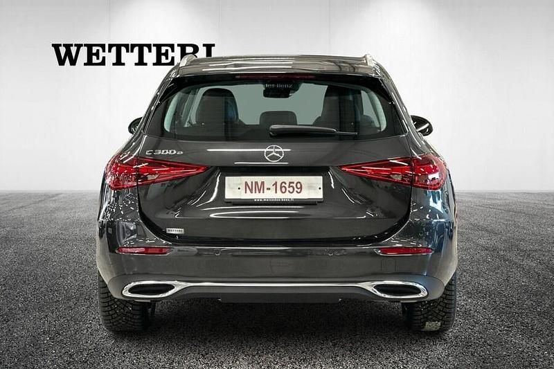 Käytetty Mercedes C300e Business 204 HP (150 kW) 2024 Farmari