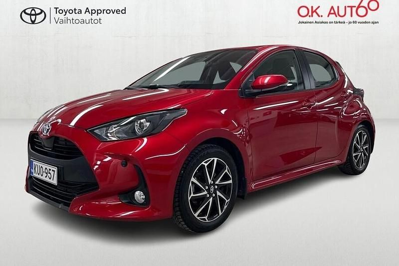 Käytetty 2022 Toyota Yaris Hybrid Active Viistoperä | 21 500 € (Perustarjous) - Kuva 1/4