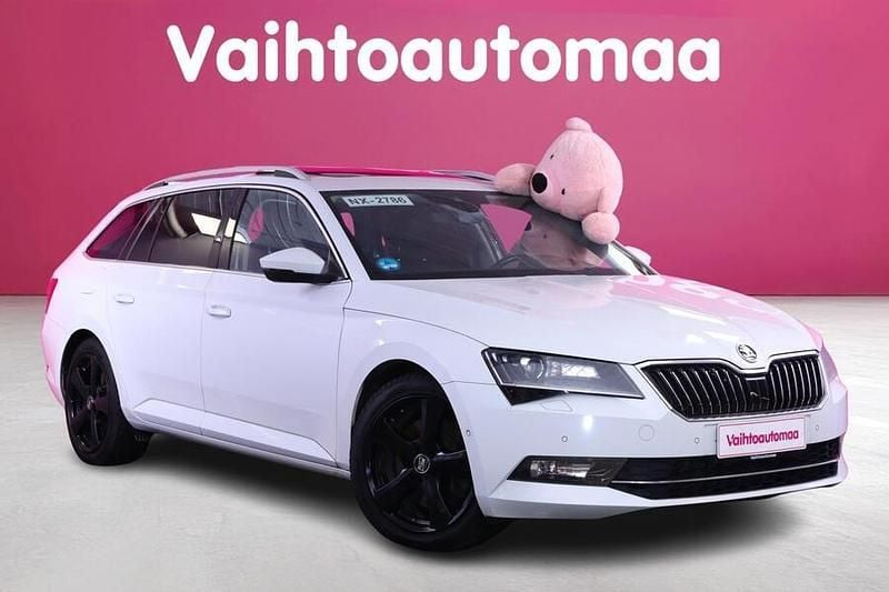 Käytetty 2016 Skoda Superb Style Farmari | 27 900 € (Hieman kallis) - Kuva 1/2