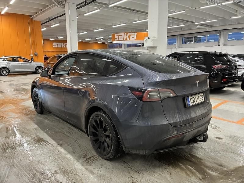 Käytetty Tesla Model Y 258 kW (351 HP) 2023 Katumaasturi
