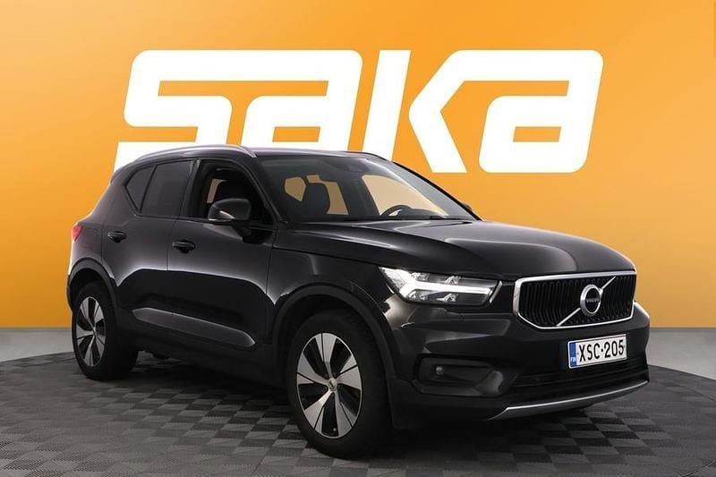 Käytetty 2020 Volvo XC40 Momentum Katumaasturi | 22 500 € (Perustarjous) - Kuva 1/3