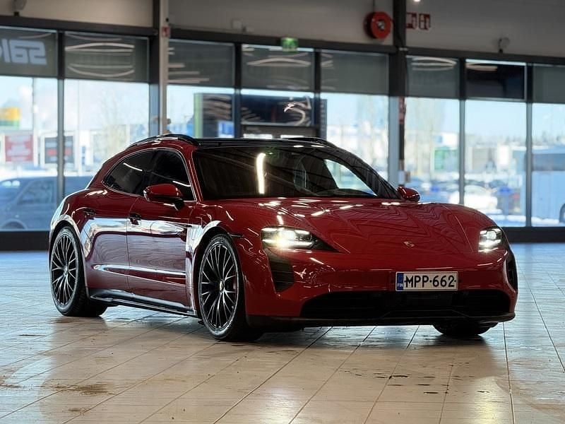 Käytetty 2022 Porsche Taycan Sport Turismo Farmari | 76 900 € (Hieman kallis) - Kuva 1/4