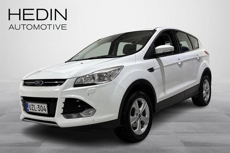Valkoinen Käytetty 2016 Ford Kuga Titanium Katumaasturi | 13 990 € (Perustarjous) - Kuva 1/4