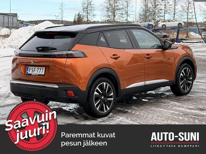 Käytetty Peugeot e-2008 GTi 100 kW (136 HP) 2022 Oranssi Katumaasturi