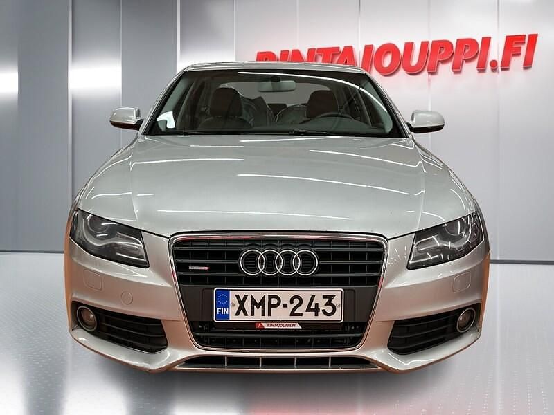 Käytetty Audi A4 Business 211 HP (155 kW) 2010 Sedan