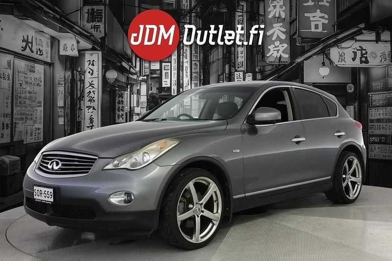 Käytetty 2013 Nissan Skyline Coupe - kaksiovinen | 13 890 € - Kuva 1/4