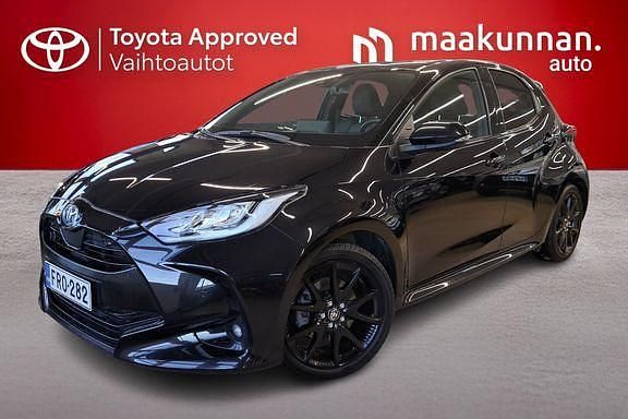 Musta Käytetty 2023 Toyota Yaris Premium Viistoperä | 24 700 € (Kallis) - Kuva 1/4