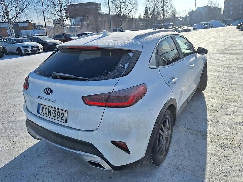 Käytetty Kia XCeed Premium 140 HP (102 kW) 2021 Valkoinen Katumaasturi