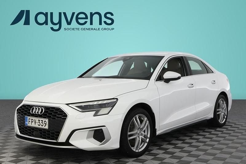 Käytetty Audi A3 Advanced 150 HP (110 kW) 2021 Valkoinen Sedan