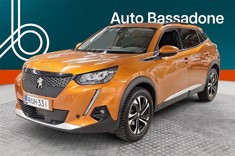 Käytetty Peugeot 2008 Allure 131 HP (96 kW) 2021 Katumaasturi
