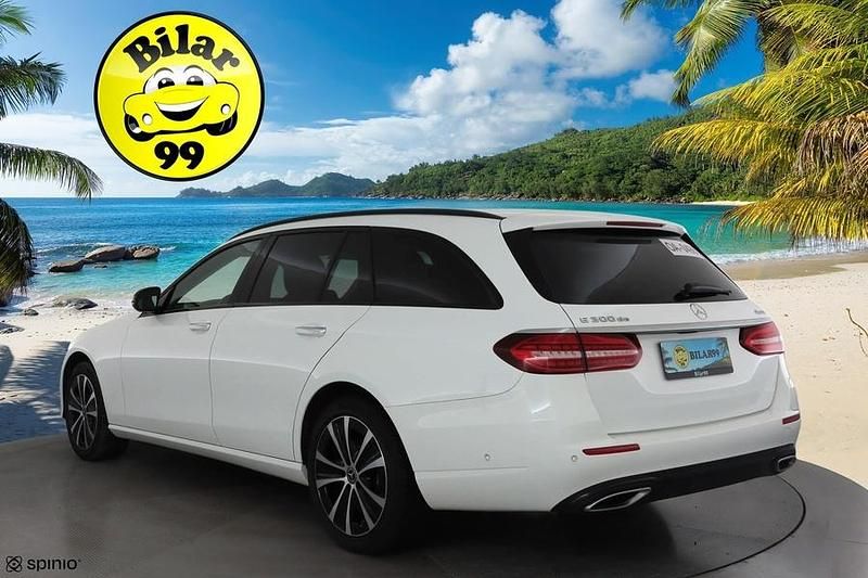 Käytetty Mercedes E300 Avantgarde 306 HP (225 kW) 2023 Farmari