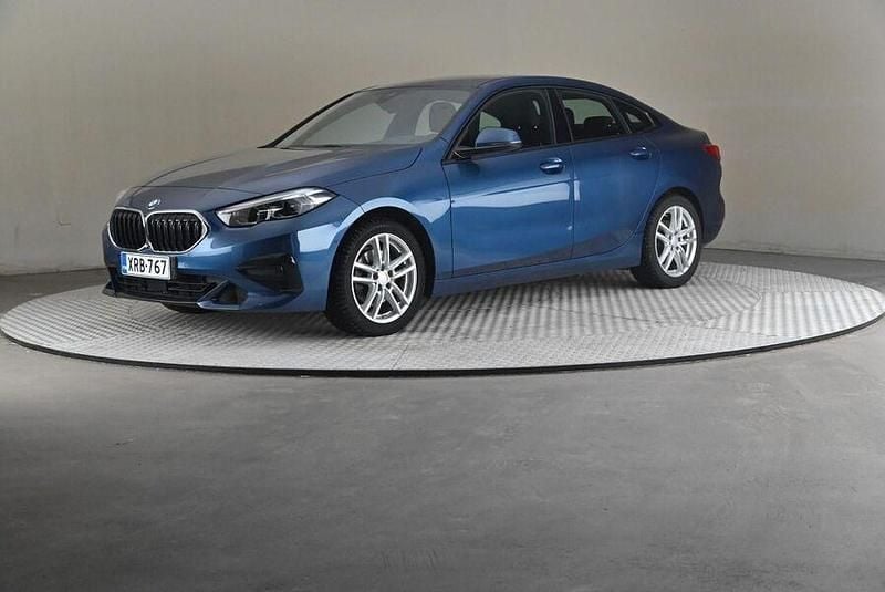 Käytetty BMW 218 Sport Line 136 HP (100 kW) 2022 Coupe - kaksiovinen