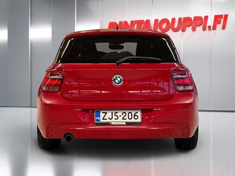 Käytetty BMW 116 M Sport 136 HP (100 kW) 2012 Punainen Viistoperä
