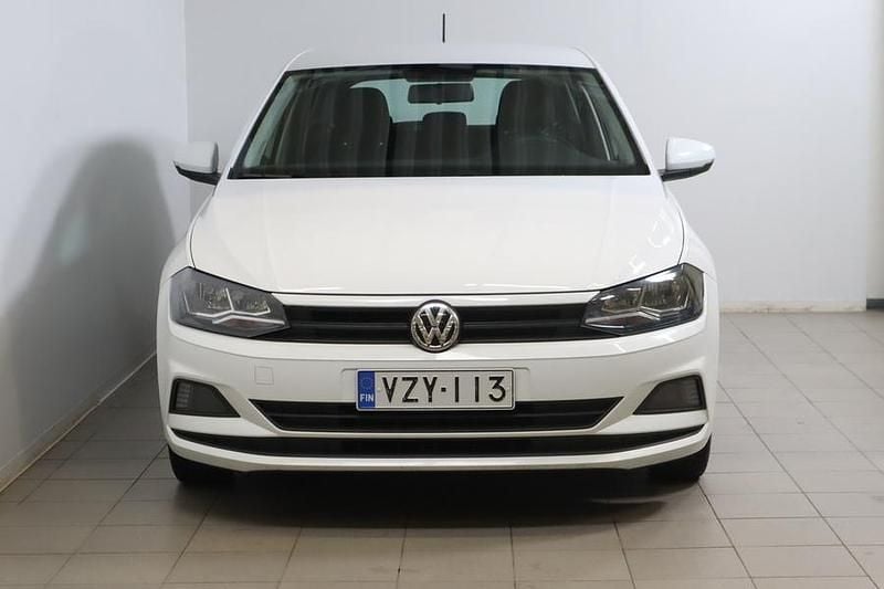 Käytetty VW Polo Trendline 75 HP (55 kW) 2018 Valkoinen Viistoperä
