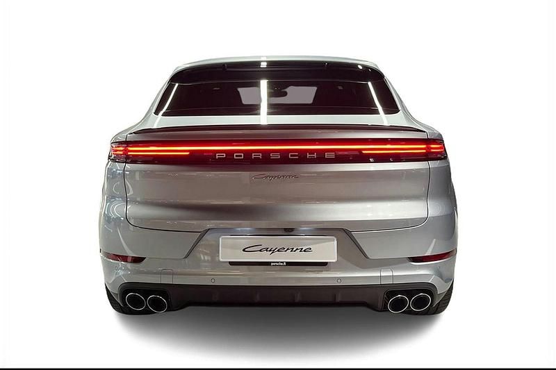 Uusi Porsche Cayenne 464 HP (341 kW) 2025 Harmaa Katumaasturi