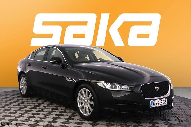 Käytetty 2018 Jaguar XE Business Edition Sedan | 23 900 € - Kuva 1/3