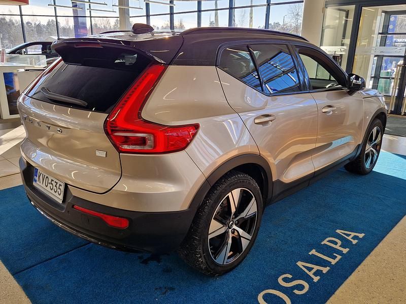 Käytetty Volvo XC40 Ultimate 300 kW (408 HP) 2024 Katumaasturi