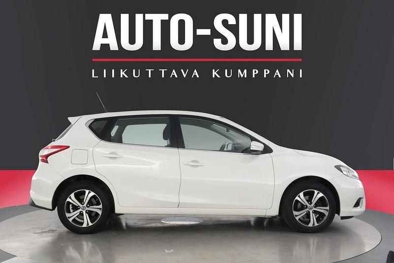 Käytetty Nissan Pulsar Acenta 116 HP (85 kW) 2018 Valkoinen Viistoperä