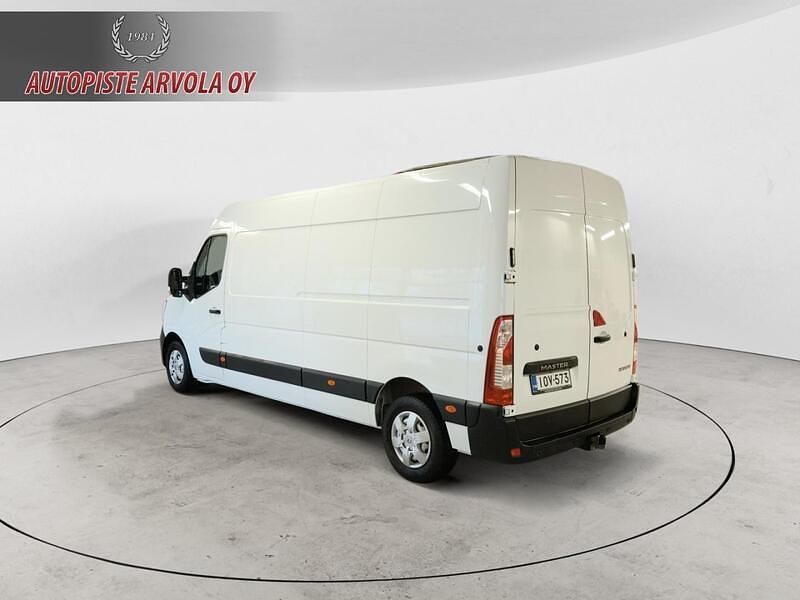 Käytetty Renault Master 150 HP (110 kW) 2021 Van