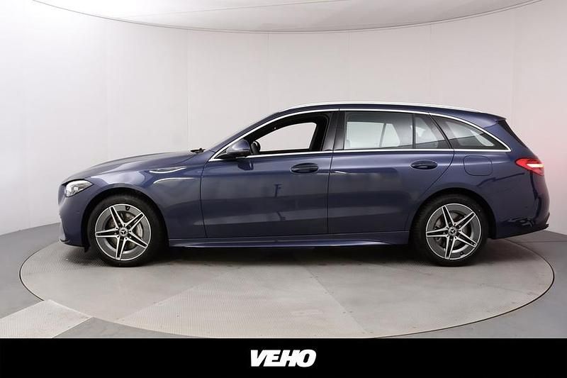 Käytetty Mercedes C300e Business 197 HP (144 kW) 2024 Sininen Farmari