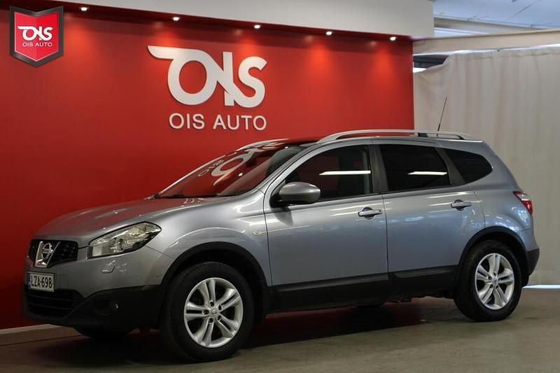 Käytetty Nissan Qashqai +2 Acenta 141 HP (103 kW) 2010 Katumaasturi