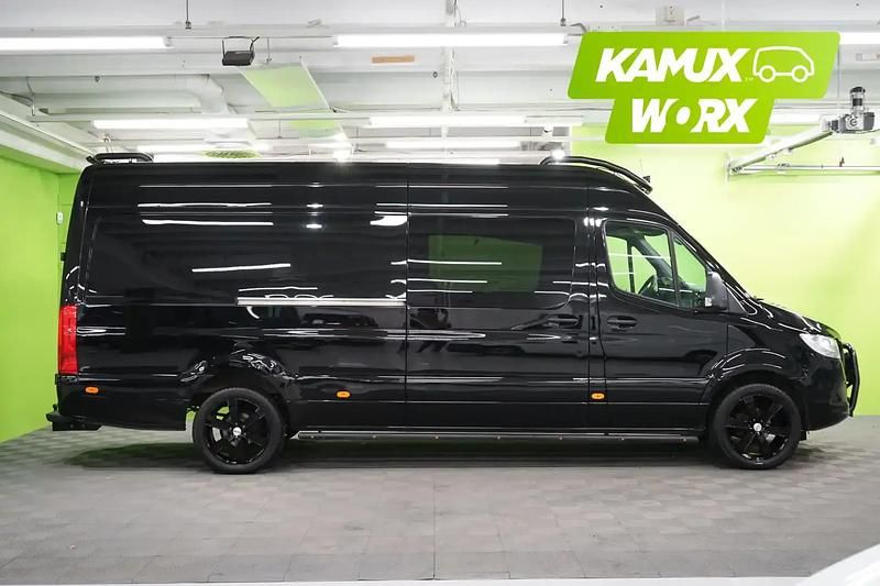 Käytetty Mercedes Sprinter 170 HP (125 kW) 2021 Musta Van