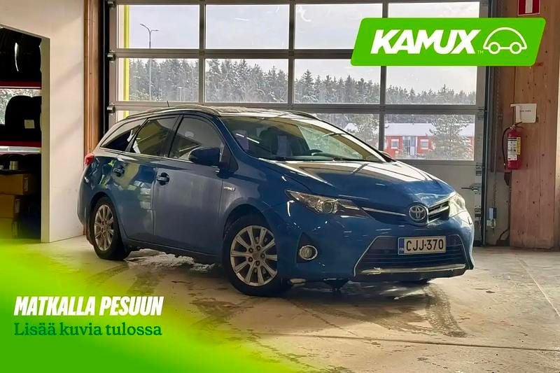 Käytetty Toyota Auris Touring Sports Comfort 99 HP (72 kW) 2014 Sininen Farmari