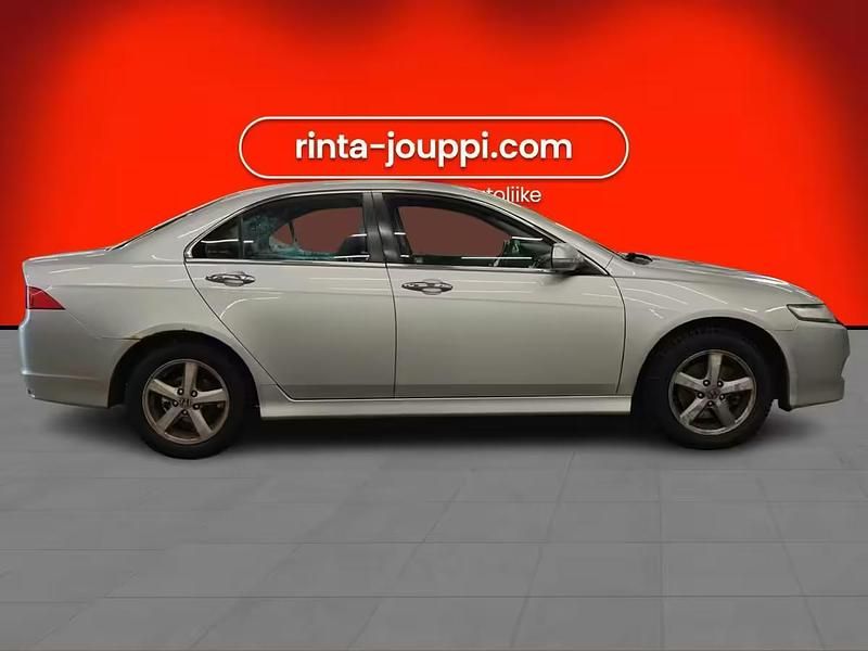 Käytetty Honda Accord Executive 2006