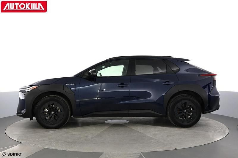 Käytetty Toyota bZ4X Style 160 kW (218 HP) 2022 Sininen Katumaasturi
