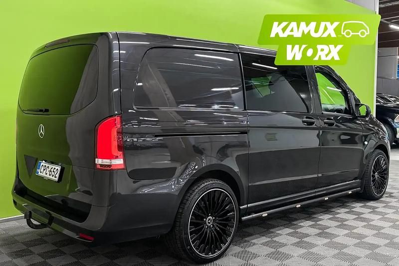 Käytetty Mercedes Vito 237 HP (174 kW) 2021 Hopea / harmaa Van