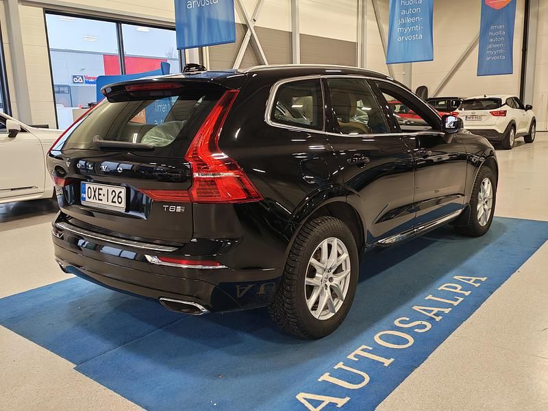 Käytetty Volvo XC60 Inscription 320 HP (235 kW) 2018 Katumaasturi