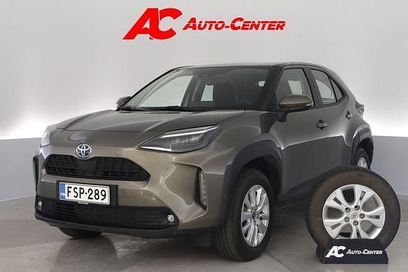 Ruskea (beige) Käytetty 2022 Toyota Yaris Cross Active Katumaasturi | 26 460 € (Perustarjous) - Kuva 1/4