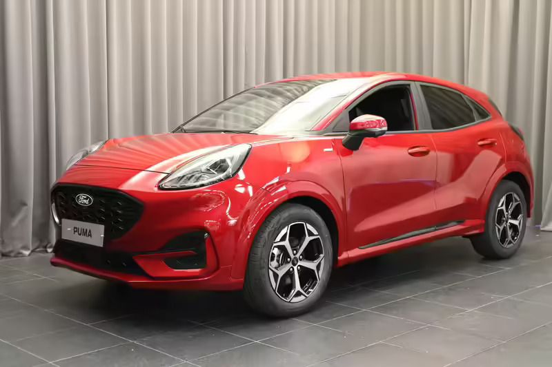 Punainen Käytetty 2024 Ford Puma ST-Line Katumaasturi | 28 300 € (Hieman kallis) - Kuva 1/4